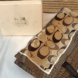 Coach signature dot scarf